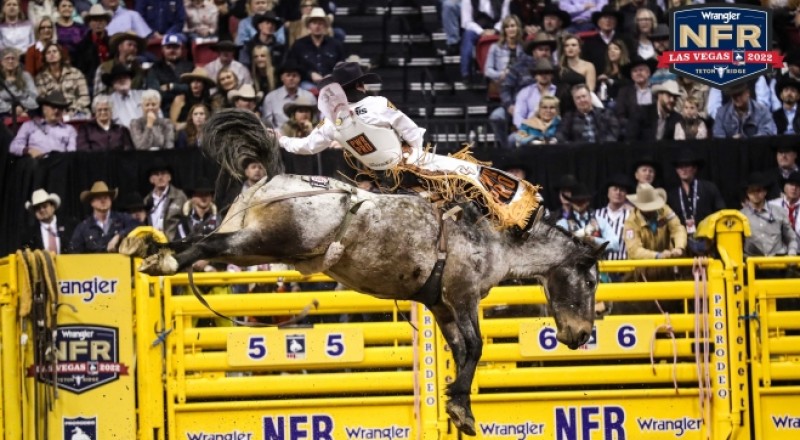Star Kaycee Feild Continues to Work His NFR Magic in Round 1