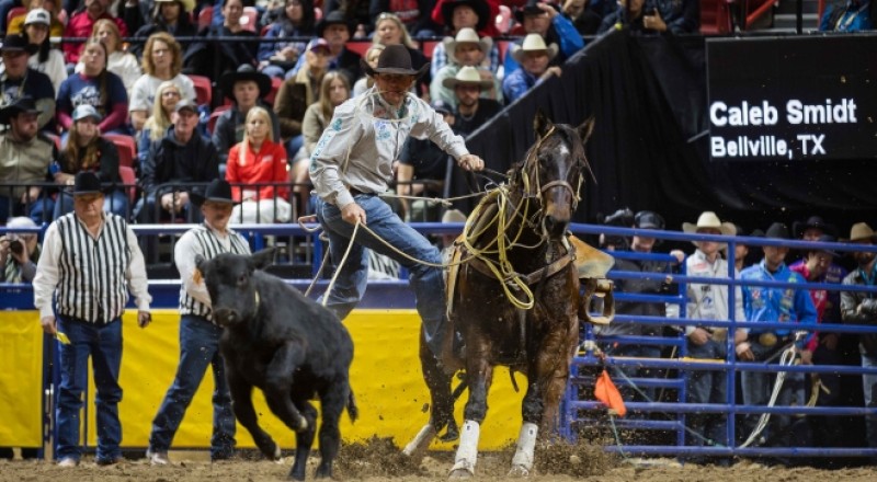 PRCA World Champion Tie-Down Roper Caleb Smidt Makes It a Hat Trick of Round Wins