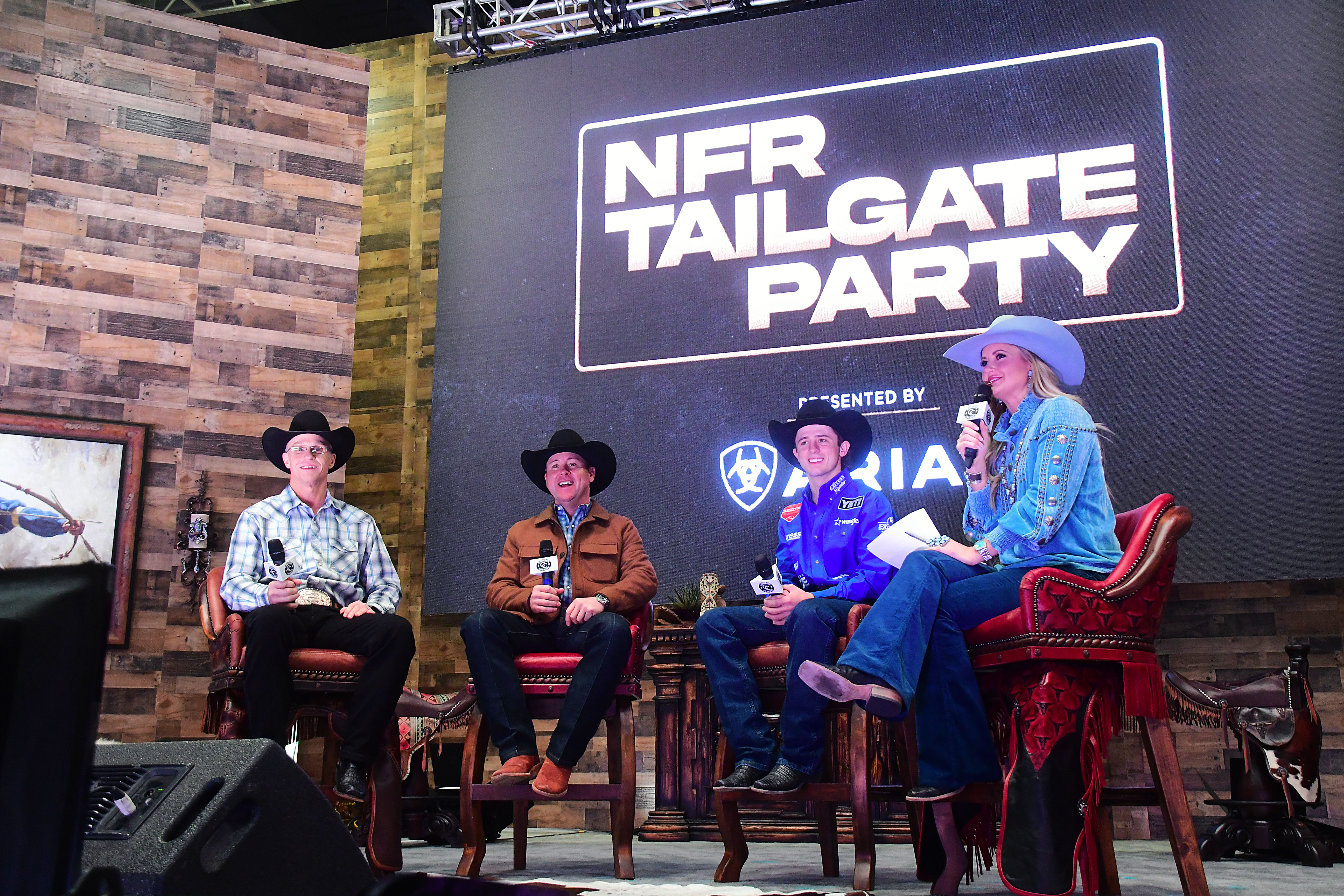 NFR's Cowboy Christmas brings shoppers and vendors together again in Las  Vegas - Las Vegas Weekly